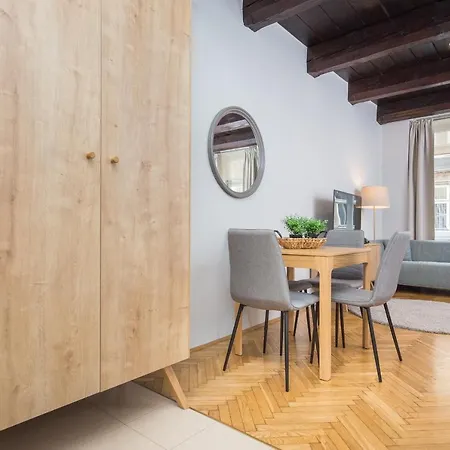 דירה Barbican House