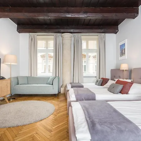 Barbican House Apartment *